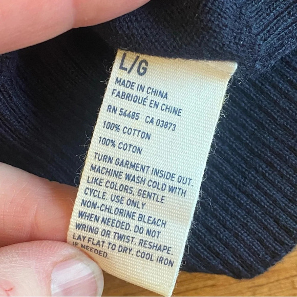 NWT American Eagle Outfitters V Neck Sweater cotton size Large navy Preppy - Picture 8 of 10